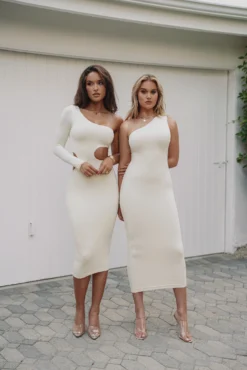 Buttercream Meara One Shoulder Dress -Trendify Store BASIX2022 47 d99d6a9c 13e2 4f44 a46c aefd99629d42