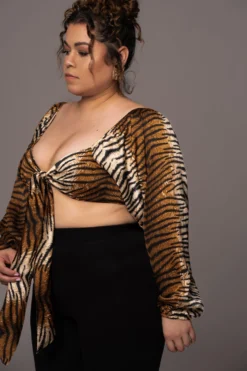 Tiger Behati Front Tie Top -Trendify Store JLUXWOMAN2023 63 scaled