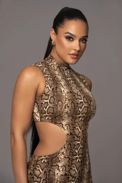 Snakeskin Dynasty Cutout Midi Dress 15 Snakeskin Dynasty Cutout Midi Dress -Trendify Store PRODUCT APR112023 131 scaled