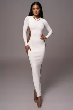 Ivory Break Away Maxi Dress 20 Ivory Break Away Maxi Dress -Trendify Store PRODUCT AUG72023 ASAP 29 scaled