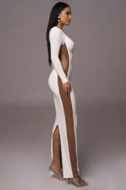 Ivory Break Away Maxi Dress 25 Ivory Break Away Maxi Dress -Trendify Store PRODUCT AUG72023 ASAP 32 scaled