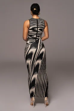Black Chasing Dawn Maxi Dress 20 Black Chasing Dawn Maxi Dress -Trendify Store PRODUCT DEC302022 VDAY 96