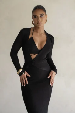 Noir Zurie 3-Piece Skirt Set 23 Noir Zurie 3-Piece Skirt Set -Trendify Store PRODUCT FEB282023 CROCHET2 240 scaled