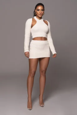 Ivory Cross Paths Plush Three-Piece Set -Trendify Store PRODUCT JAN192023 70 scaled