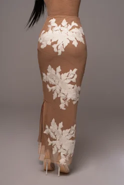 White Edena Embroidered Midi Skirt -Trendify Store PRODUCT JAN52023 VDAY 129