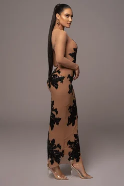 Black Edena Embroidered Midi Skirt -Trendify Store PRODUCT JAN52023 VDAY 145