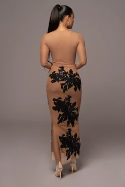 Black Edena Embroidered Midi Skirt -Trendify Store PRODUCT JAN52023 VDAY 147