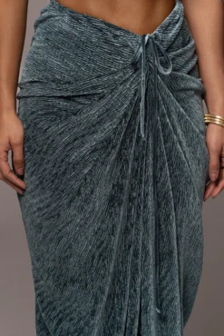 Teal Chosen One Velvet Skirt Set 28 Teal Chosen One Velvet Skirt Set -Trendify Store PRODUCT JAN52023 VDAY 206