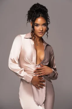 Taupe Color Block Satin Midi Dress 19 Taupe Color Block Satin Midi Dress -Trendify Store PRODUCT JUL112023 NEWARRIVALS 161 scaled