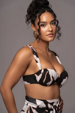 White Floral Printed Love Two-Piece Set -Trendify Store PRODUCT JUL132023 CHIFFON 101 scaled