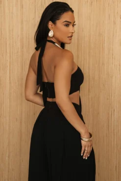 Black TAKE A SEAT HALTER TOP -Trendify Store PRODUCT JUL52023 CROCHET2 220 scaled