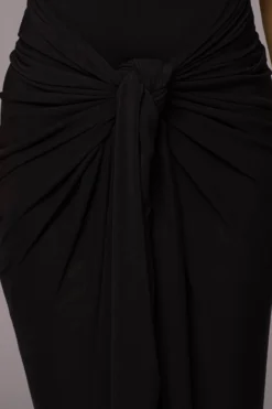 Noir Day Dreams Sarong 11 Noir Day Dreams Sarong -Trendify Store PRODUCT JUNE82023 NEWARRIVALS 79 scaled