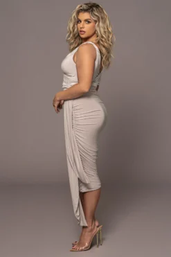 Seashell Edge Of Romance Midi Dress 26 Seashell Edge Of Romance Midi Dress -Trendify Store PRODUCT MAR132023 115 scaled