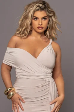 Seashell Edge Of Romance Midi Dress 24 Seashell Edge Of Romance Midi Dress -Trendify Store PRODUCT MAR132023 119 scaled