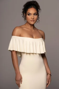 Buttercream Estelle Ruffled Maxi Dress -Trendify Store PRODUCT MAR142022 172