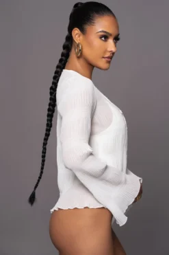 White Hidden Treasure Clasp Top -Trendify Store PRODUCT MAR302023 88 scaled