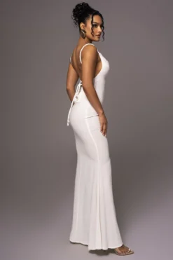 White Adventure Awaits Linen Maxi Dress 17 White Adventure Awaits Linen Maxi Dress -Trendify Store PRODUCT MAY232023 JUNEDROP1 13 scaled