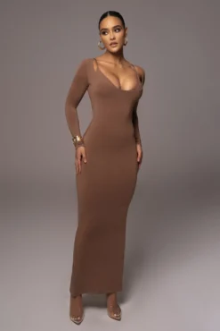 Pecan Made You Look Maxi Dress -Trendify Store PRODUCT NOV212022 DECDROP1 137