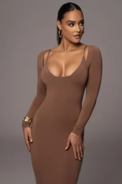 Pecan Made You Look Maxi Dress -Trendify Store PRODUCT NOV212022 DECDROP1 140