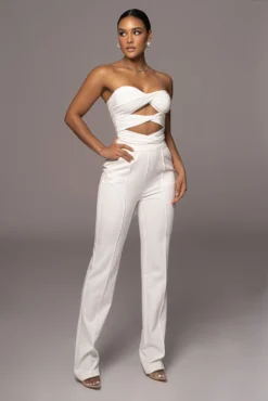 Ivory New Heights Top -Trendify Store PRODUCT NOV32022 HOLIDAY 109