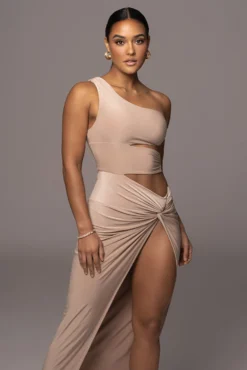 Camel One Night Only Dress 12 Camel One Night Only Dress -Trendify Store PRODUCT NOV32022 HOLIDAY 12