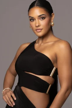 Noir One Night Only Dress -Trendify Store PRODUCT NOV32022 HOLIDAY 23