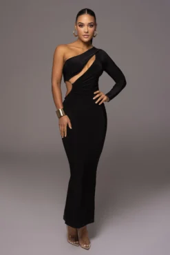 Noir Jorgia Keyhole Dress 13 Noir Jorgia Keyhole Dress -Trendify Store PRODUCT NOV92022 HOLIDAY2 10