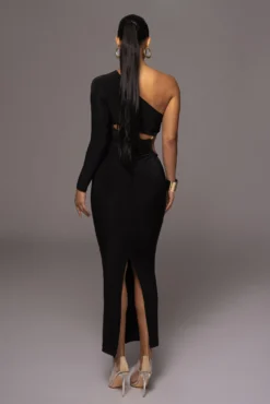 Noir Jorgia Keyhole Dress 16 Noir Jorgia Keyhole Dress -Trendify Store PRODUCT NOV92022 HOLIDAY2 11