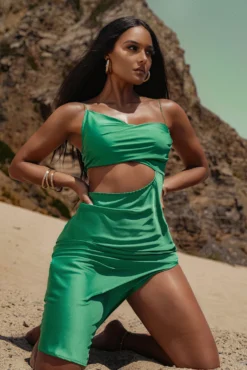 Green Maurine Cutout Dress -Trendify Store SUMMER32022 3