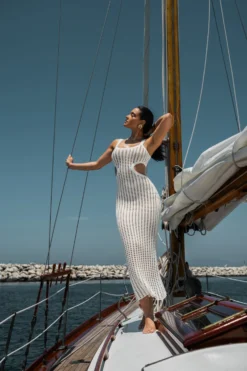 White Melrose Cutout Midi Dress 23 White Melrose Cutout Midi Dress -Trendify Store YACHTCLUB 36 scaled