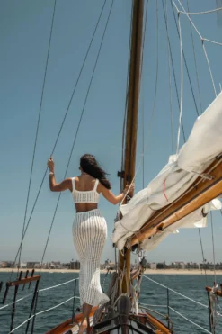 White Melrose Cutout Midi Dress 32 White Melrose Cutout Midi Dress -Trendify Store YACHTCLUB 39 scaled