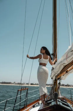 White Melrose Cutout Midi Dress 33 White Melrose Cutout Midi Dress -Trendify Store YACHTCLUB 40 scaled